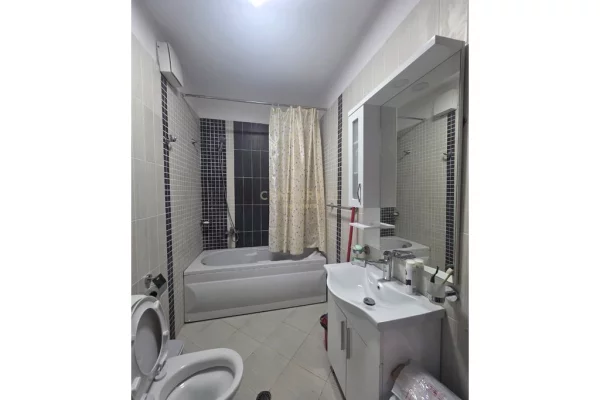 Appartamento in vendita a Durazzo 1+1, Arredato