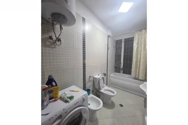 Appartamento in vendita a Durazzo 1+1, Arredato