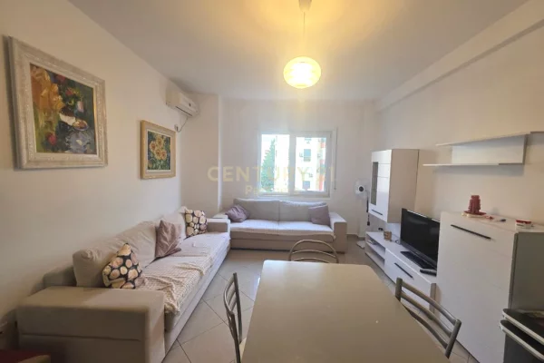 Appartamento in vendita a Durazzo 1+1, Arredato