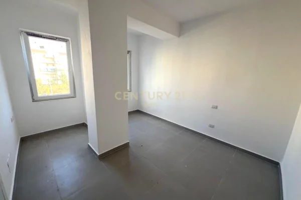 For Sale: 2+1 Apartment in Golem!