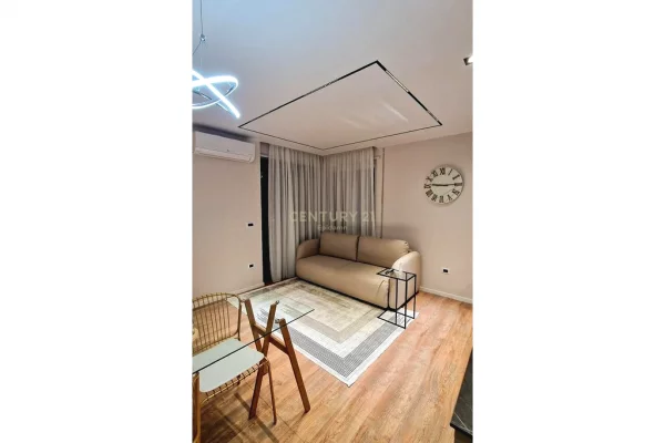 Shtepi me qera Apartament ne Durres, 1+1, Mobilimi E mobiluar, Pagesa 2,000  Euro.