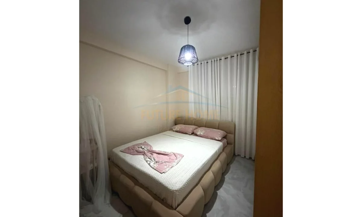 Shtepi ne shitje Apartament ne Tirane, 2+1, Mobilimi E mobiluar, Pagesa 110,000  Euro.