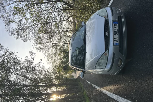 Auto in Vendita a Alessio, Ford, 2003 Diesel,Kambio Manual Pagamento 1,500  Euro.