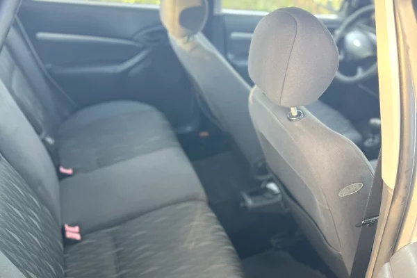 Auto in Vendita a Alessio, Ford, 2003 Diesel,Kambio Manual Pagamento 1,500  Euro.