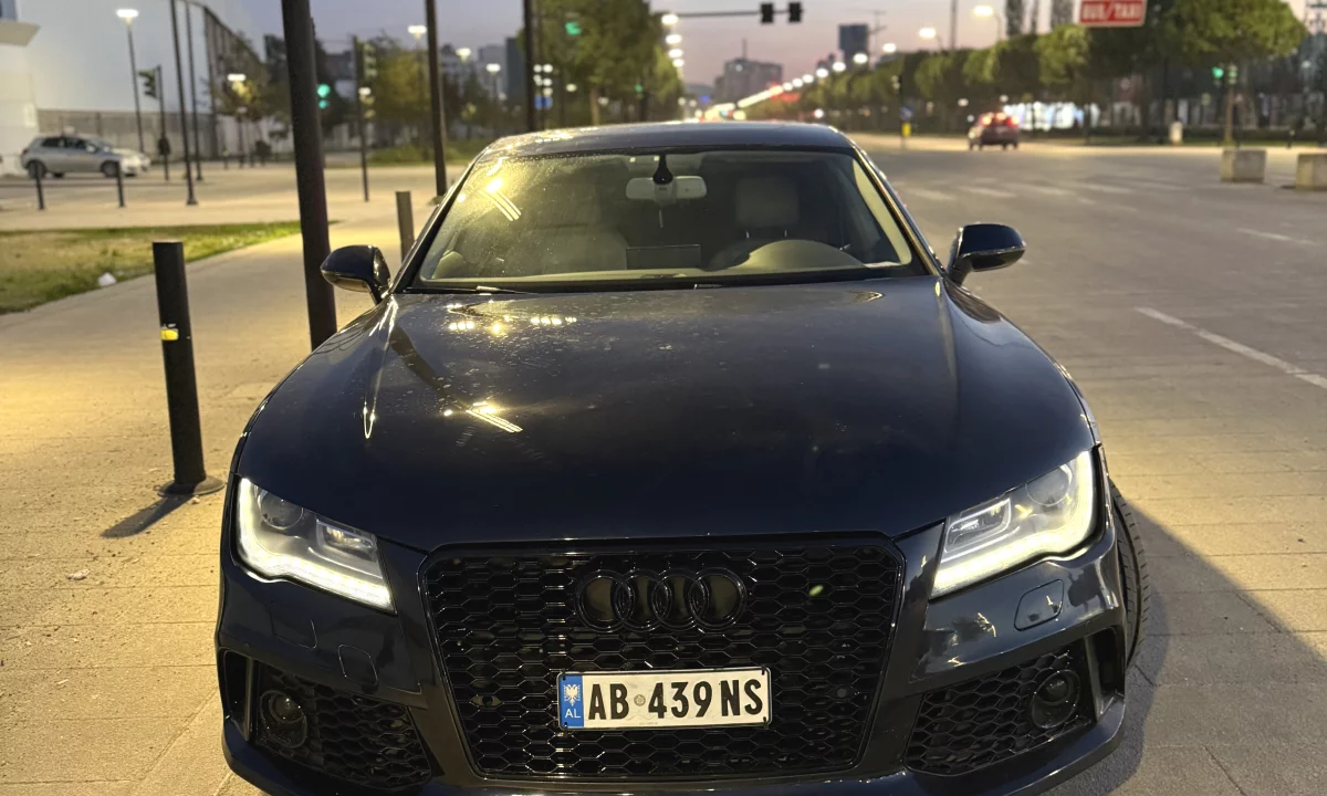 Auto in Vendita a Tirana, Audi, 2013 Benzine,Kambio Automatik Pagamento 11,000  Euro.