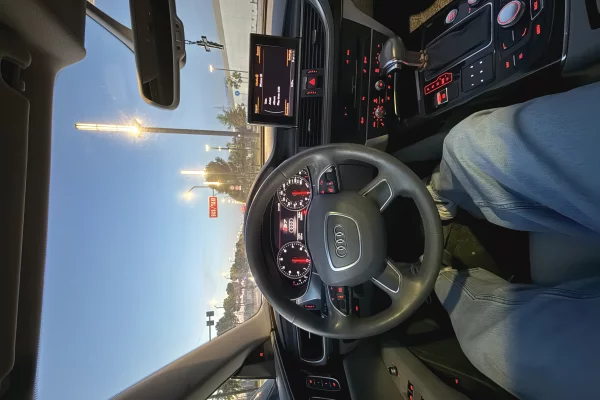 Auto in Vendita a Tirana, Audi, 2013 Benzine,Kambio Automatik Pagamento 11,000  Euro.