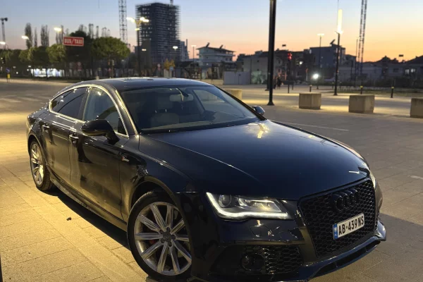 Auto in Vendita a Tirana - 11,000 Euro