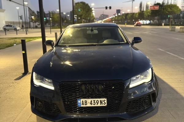 Auto in Vendita a Tirana - 11,000 Euro