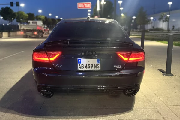 Auto in Vendita a Tirana, Audi, 2013 Benzine,Kambio Automatik Pagamento 11,000  Euro.