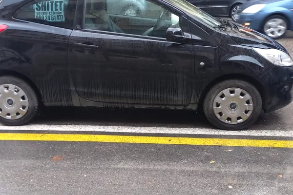 Auto in Vendita a Valona - 2,500 Euro