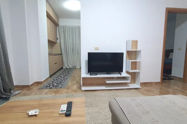 Shtepi me qera 1+1 ne Tirane - 700 Euro