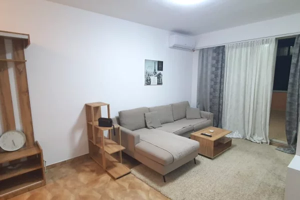 Shtepi me qera Apartament ne Tirane, 1+1, Mobilimi E mobiluar, Pagesa 700  Euro.