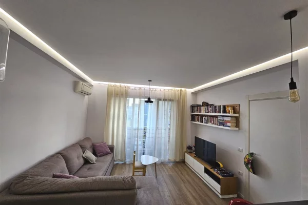 Shtepi me qera 1+1 ne Tirane - 550 Euro