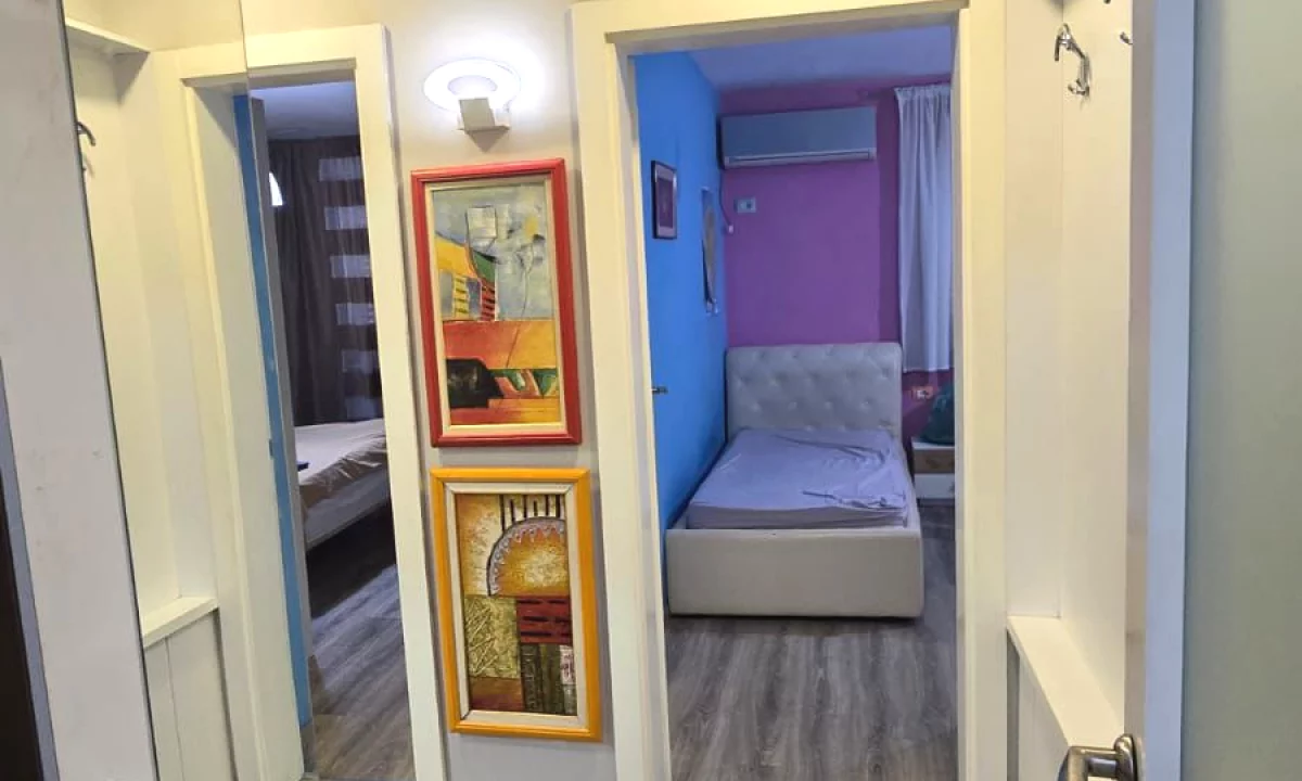 Shtepi me qera Apartament ne Tirane, 2+1, Mobilimi E mobiluar, Pagesa 600  Euro.