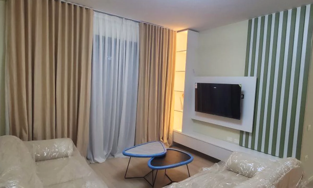 Shtepi me qera Apartament ne Tirane, 2+1, Mobilimi E mobiluar, Pagesa 1,200  Euro.