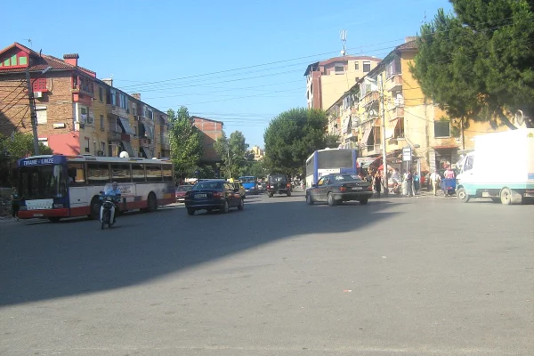 Shtepi me qera Apartament ne Tirane, 1+1, Mobilimi E mobiluar, Pagesa 500  Euro.