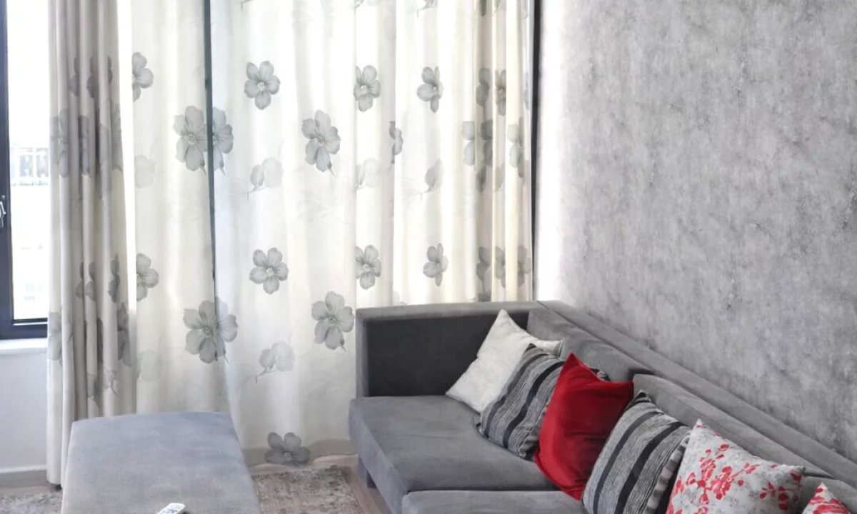 Shtepi me qera Apartament ne Tirane, 2+1, Mobilimi E mobiluar, Pagesa 400  Euro.