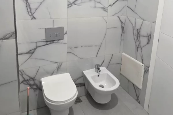 Shtepi me qera Apartament ne Tirane, 1+1, Mobilimi E mobiluar, Pagesa 450  Euro.