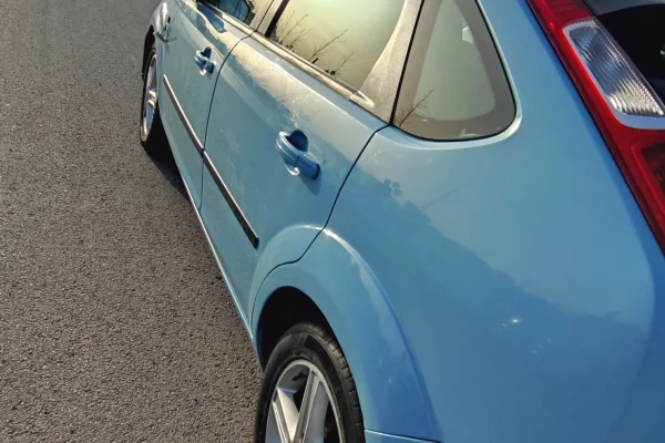 Auto in Vendita a Tirana, Ford, 2006 Diesel,Kambio Manual Pagamento 1,000  Euro.