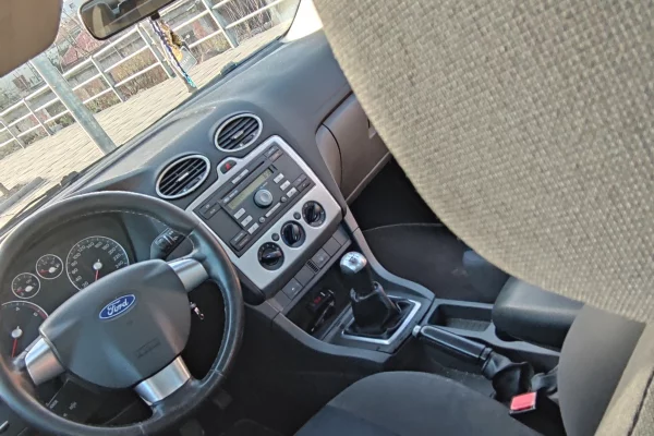 Auto in Vendita a Tirana, Ford, 2006 Diesel,Kambio Manual Pagamento 1,000  Euro.