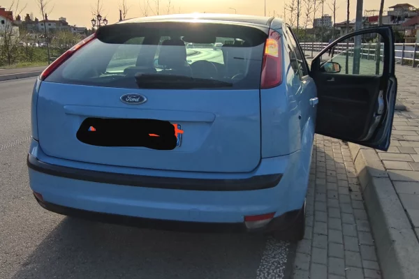 Auto in Vendita a Tirana - 1,000 Euro