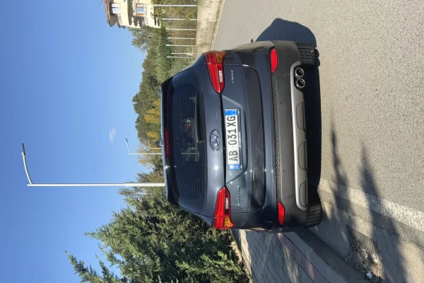 Auto in Vendita a Tirana - 13,000 Euro