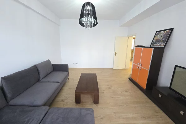 Shtepi ne shitje Apartament ne Durres, 3+1, Mobilimi E mobiluar, Pagesa 170,000  Euro.
