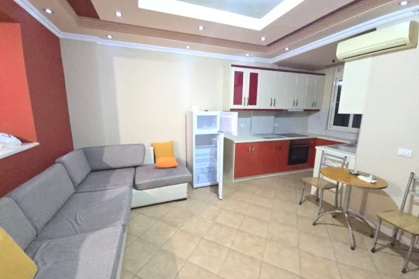Shtepi ne shitje Apartament ne Durres, 2+1, Mobilimi E mobiluar, Pagesa 120,000  Euro.