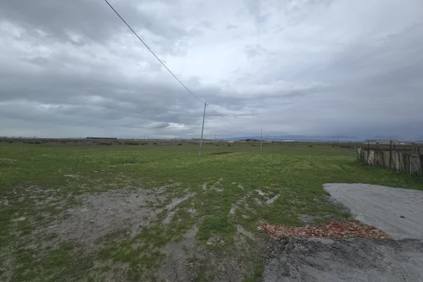 Truall ose Toke ne Durres - 120,000 Euro