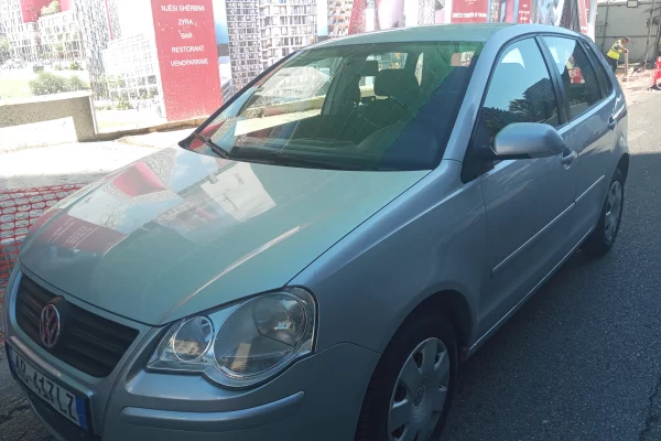 Auto in Vendita a Tirana, Volkswagen, 2005 Benzine,Kambio Manual Pagamento 2,600  Euro.