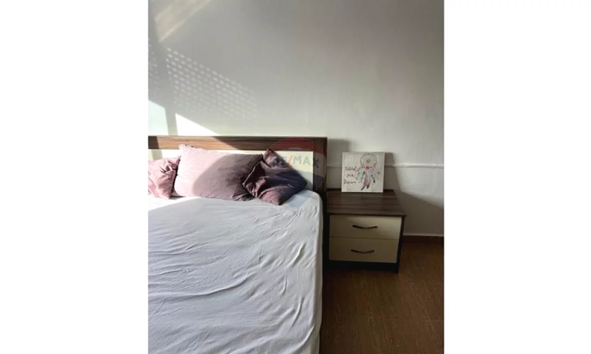 Shtepi me qera Apartament ne Tirane, 2+1, Mobilimi E mobiluar, Pagesa 60,000  Leke.