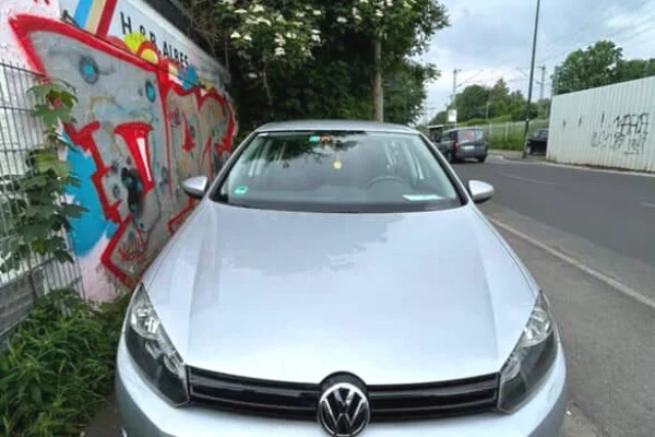 Auto in Vendita a Tirana, Volkswagen, 2009 Benzine,Kambio Manual Pagamento 400,000,000  Leke.