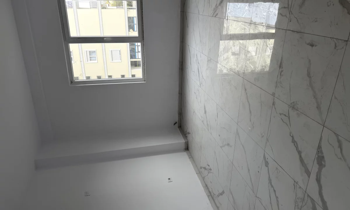 Shtepi me qera Apartament ne Tirane, 2+1, Mobilimi Bosh, pa mobiluar, Pagesa 350  Euro.