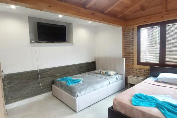 Shtepi me qera Apartament ne Tirane, Garsoniere, Mobilimi E mobiluar, Pagesa 35,000  Leke.