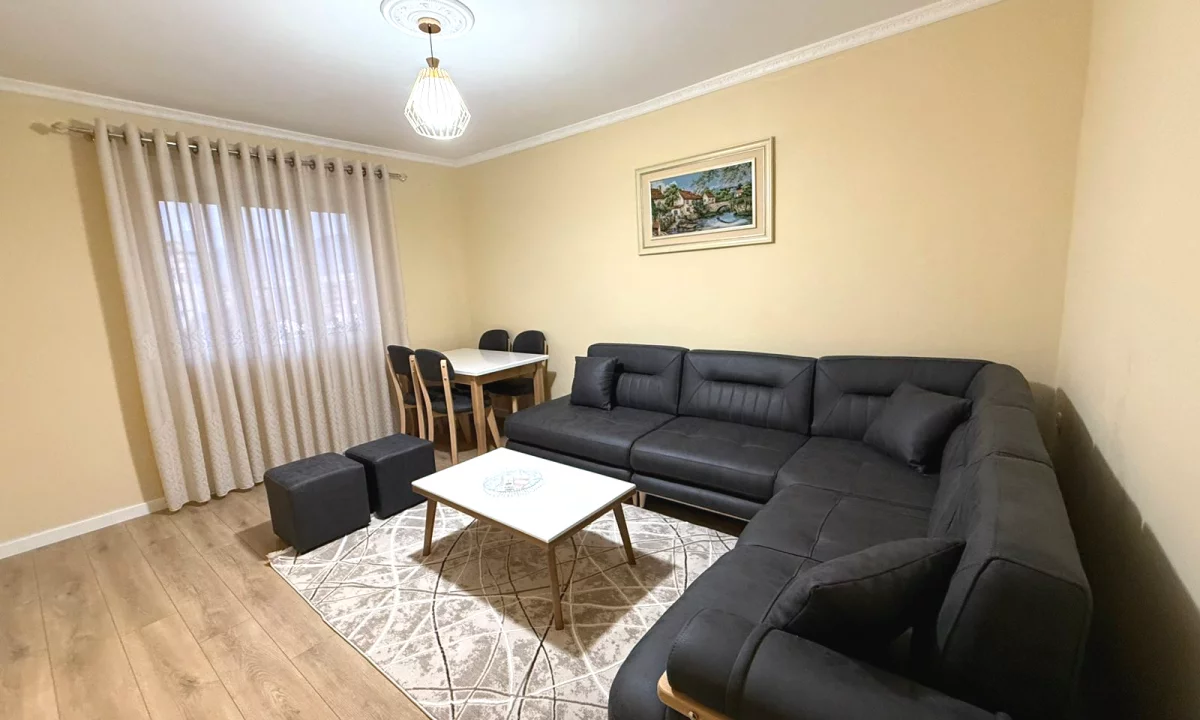 Shtepi me qera Apartament ne Tirane, 2+1, Mobilimi E mobiluar, Pagesa 60,000  Leke.