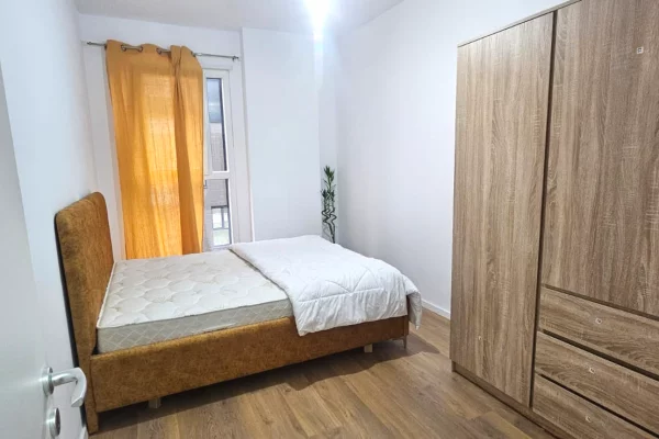 Shtepi me qera Apartament ne Tirane, 1+1, Mobilimi E mobiluar, Pagesa 550  Euro.