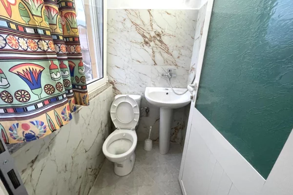 Shtepi me qera Apartament ne Tirane, Garsoniere, Mobilimi E mobiluar, Pagesa 29,000  Leke.