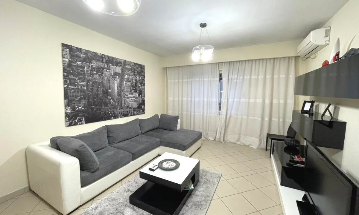 Shtepi me qera Apartament ne Tirane, 1+1, Mobilimi E mobiluar, Pagesa 50,000  Leke.