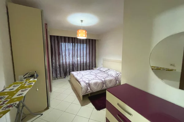 Shtepi me qera Apartament ne Tirane, 1+1, Mobilimi E mobiluar, Pagesa 50,000  Leke.