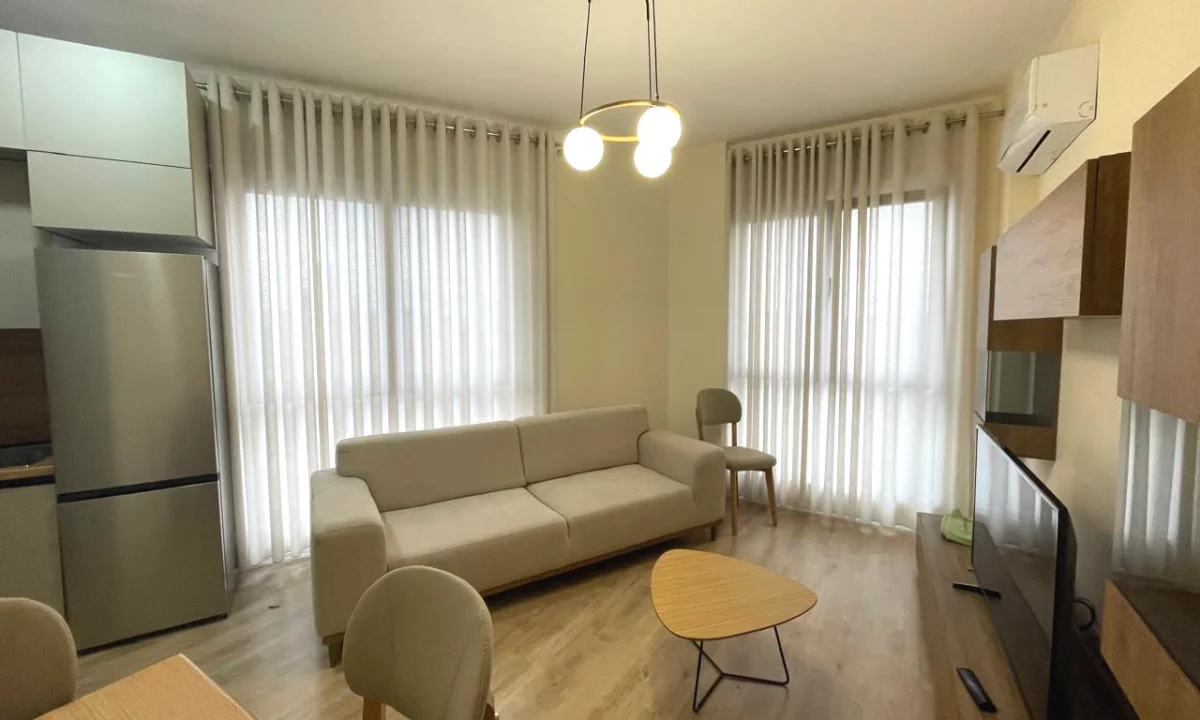 Shtepi me qera Apartament ne Tirane, 1+1, Mobilimi E mobiluar, Pagesa 60,000  Leke.