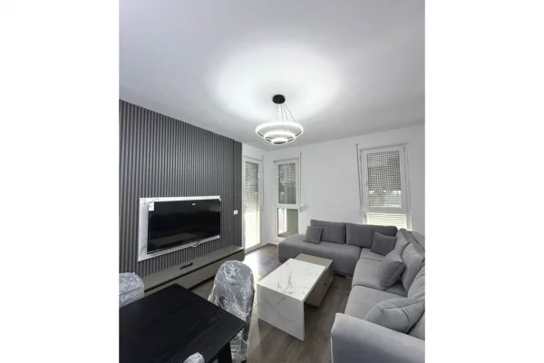 Shtepi me qera Apartament ne Tirane, 2+1, Mobilimi E mobiluar, Pagesa 600  Euro.