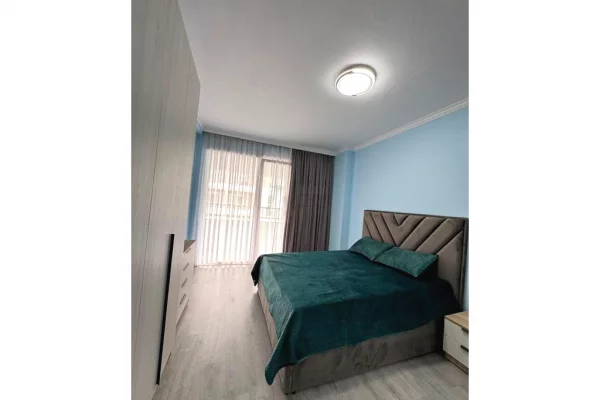 Shtepi me qera Apartament ne Tirane, 3+1, Mobilimi E mobiluar, Pagesa 500  Euro.