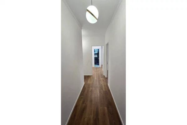 Appartamento in vendita a Tirana 2+1, Arredato