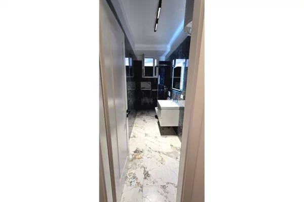 Appartamento in vendita a Tirana 2+1, Arredato