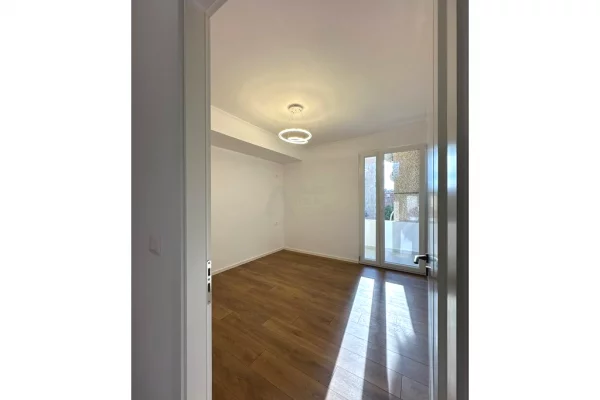 Appartamento in vendita a Tirana 2+1, Vuoto