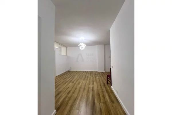 Appartamento in vendita a Tirana 2+1, Vuoto