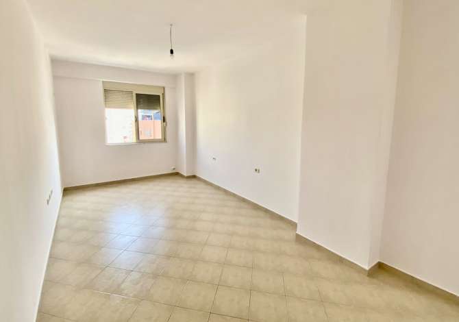 Shtepi me qera Apartament ne Tirane, 2+1, Mobilimi Pjeserisht e mobiluar, Pagesa 350  Euro.