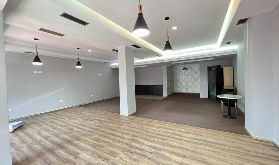 Qera Ambjent Biznes, Rruga e Kavajes, 2000Euro