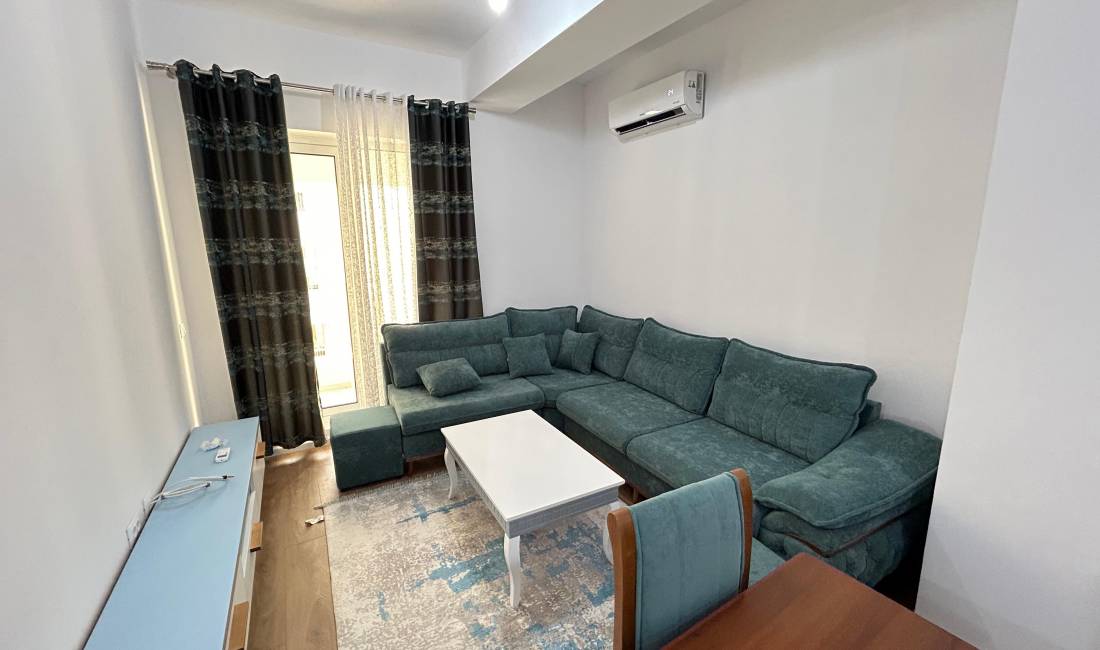 Shtepi me qera Apartament ne Tirane, 2+1, Mobilimi E mobiluar, Pagesa 500  Euro.