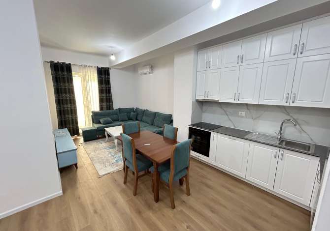 Shtepi me qera Apartament ne Tirane, 2+1, Mobilimi E mobiluar, Pagesa 500  Euro.